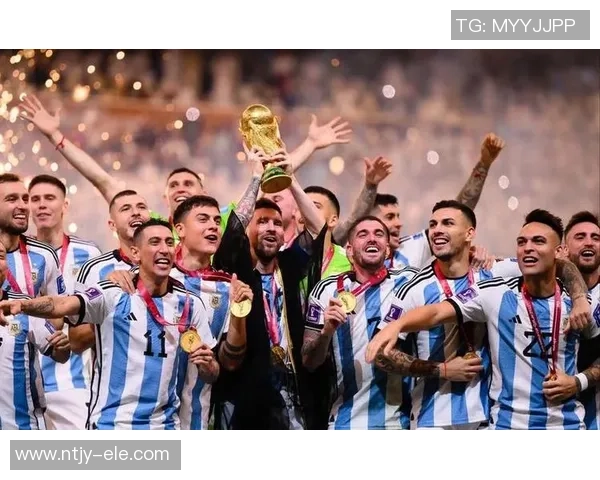 2008年足球明星的辉煌时刻与传奇故事回顾 2008年足球明星的辉煌时刻与传奇故事回顾