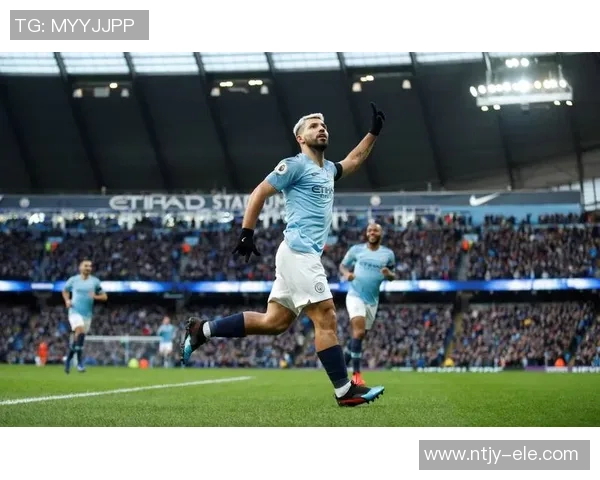 足球视线聚焦赛场风云解析球员表现与战术布局的深度剖析